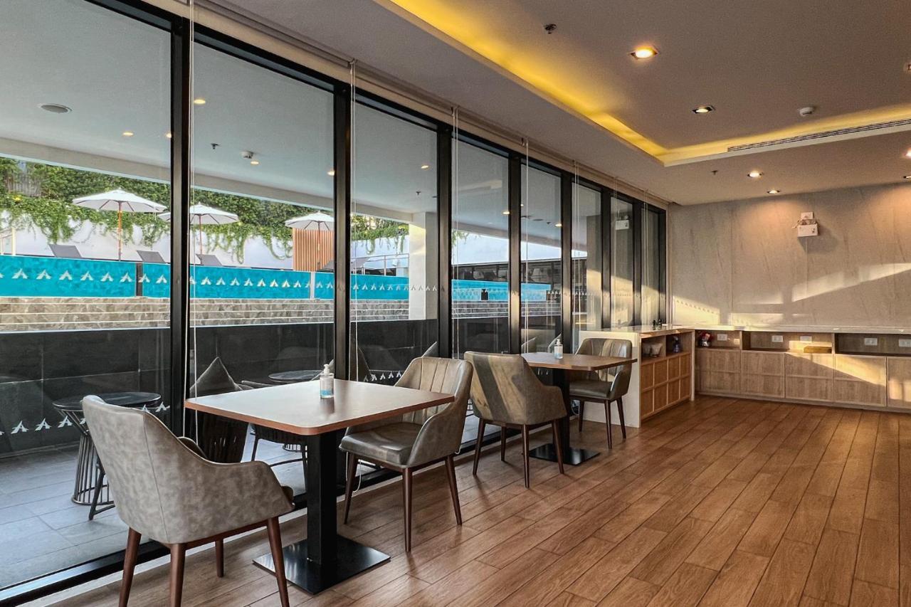 Amanta Hotel & Residence Sathorn Bangkok Esterno foto